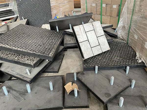 三合一陶瓷衬板